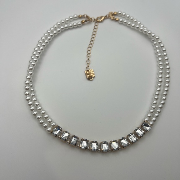 4/$20 🔥Laundry By Shelli Segal Pearl and Crystal Necklace - Picture 1 of 4
